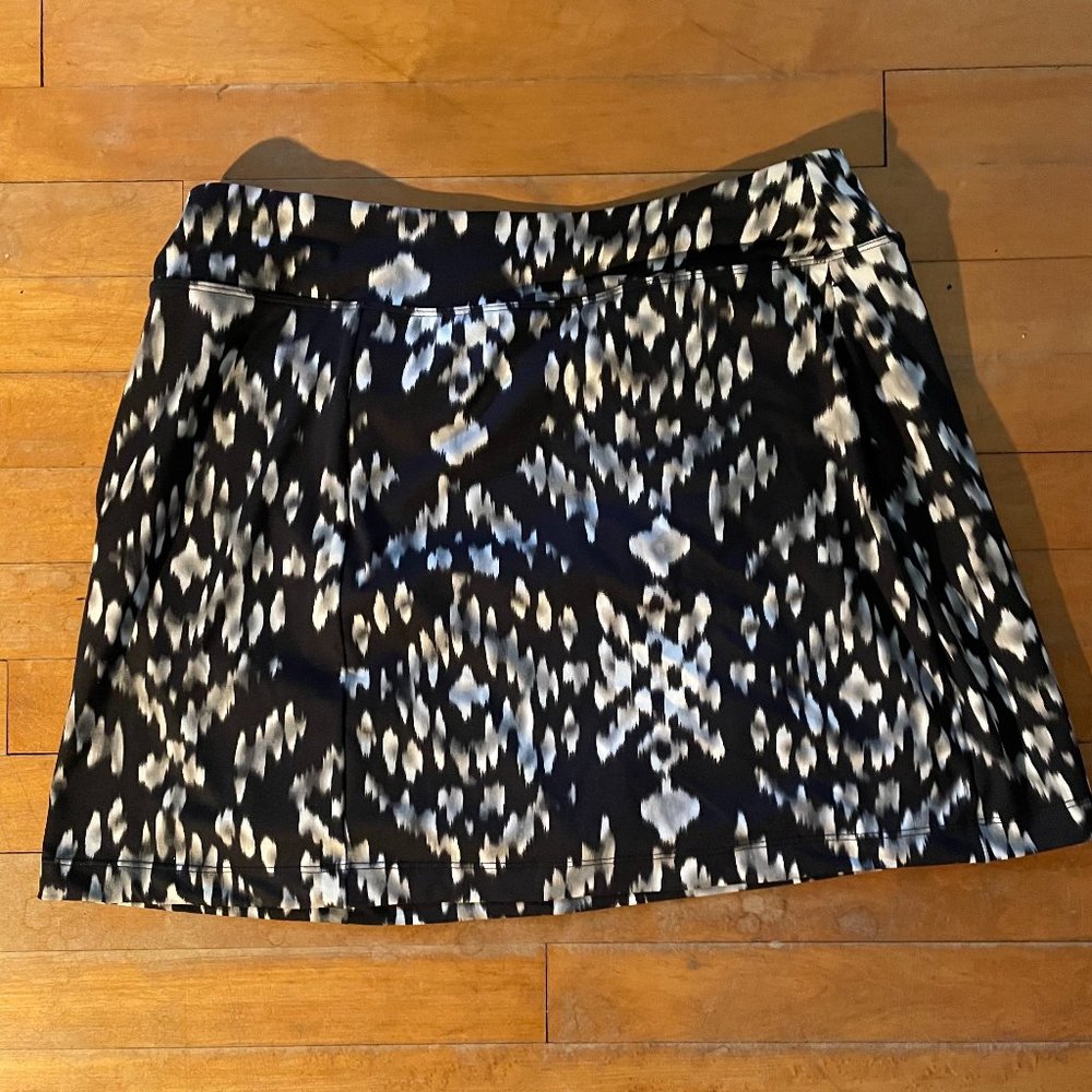 Title Nine Dream Swing Skort w/Pockets - Java print~ L~PERFECT CONDITION